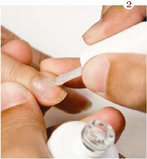elokeszites2_alapozas_gelish_koromfutar.jpg